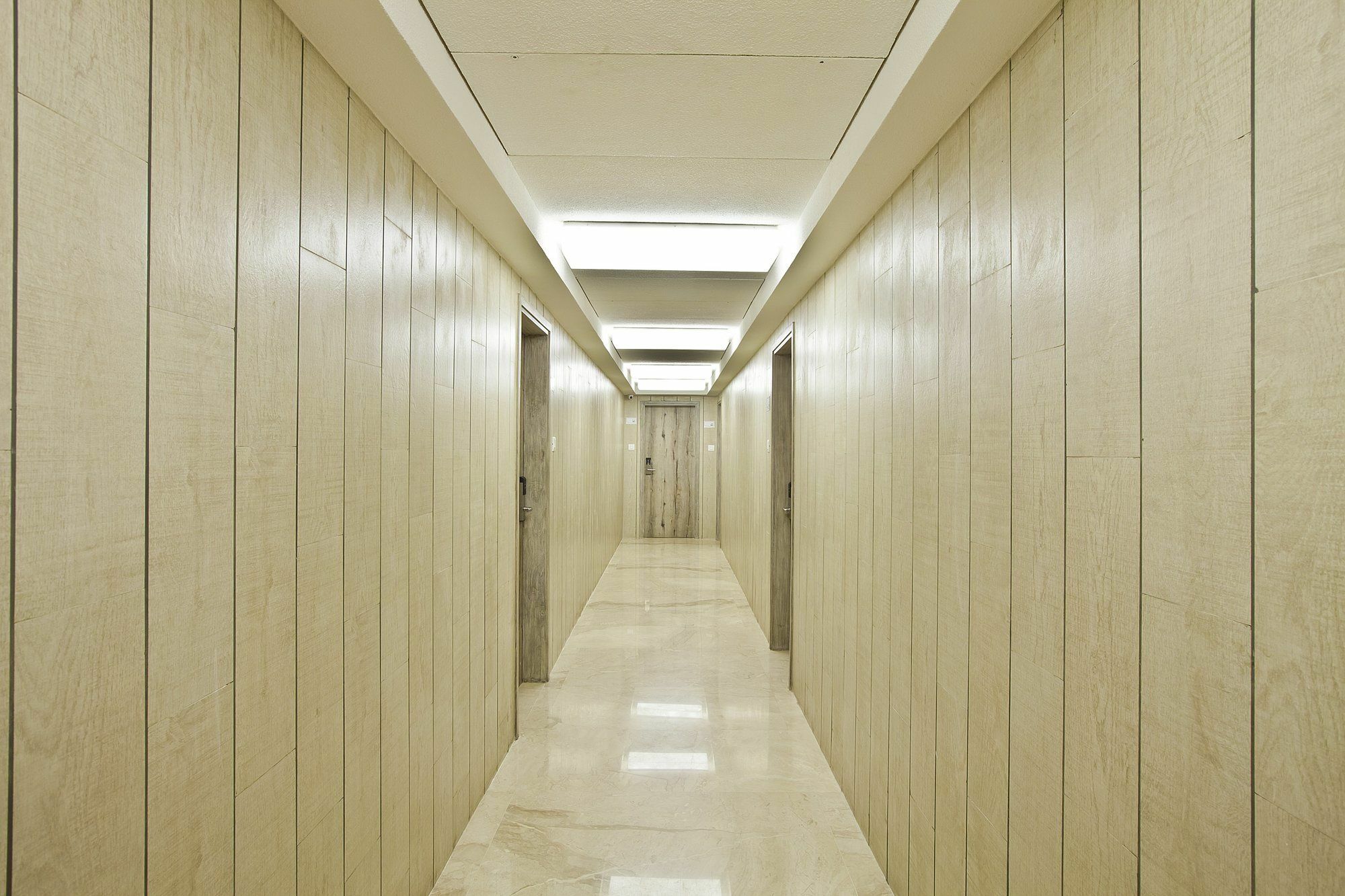 Scenaria Hotel อาเมดาบัด ภายนอก รูปภาพ