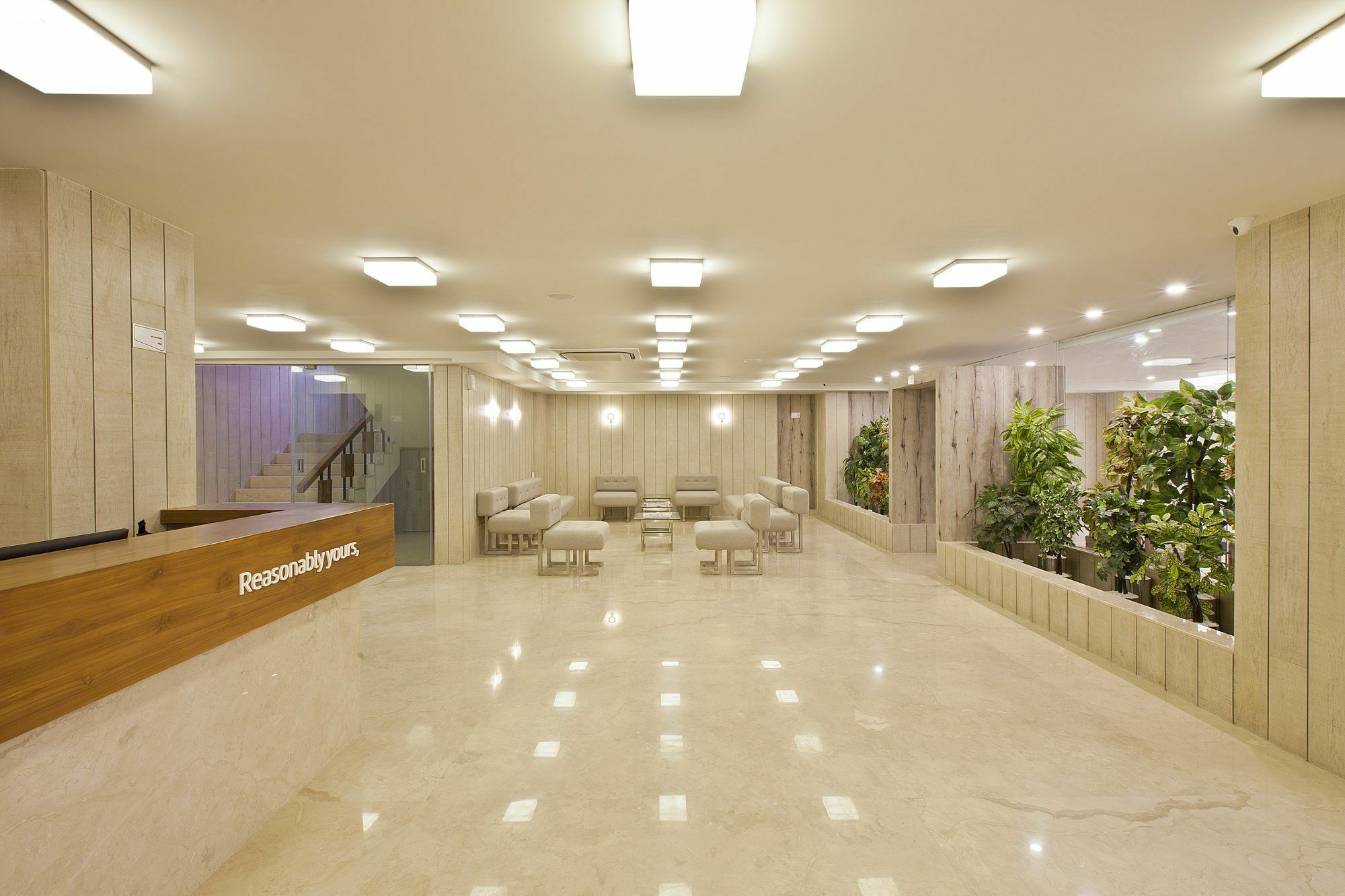 Scenaria Hotel อาเมดาบัด ภายนอก รูปภาพ